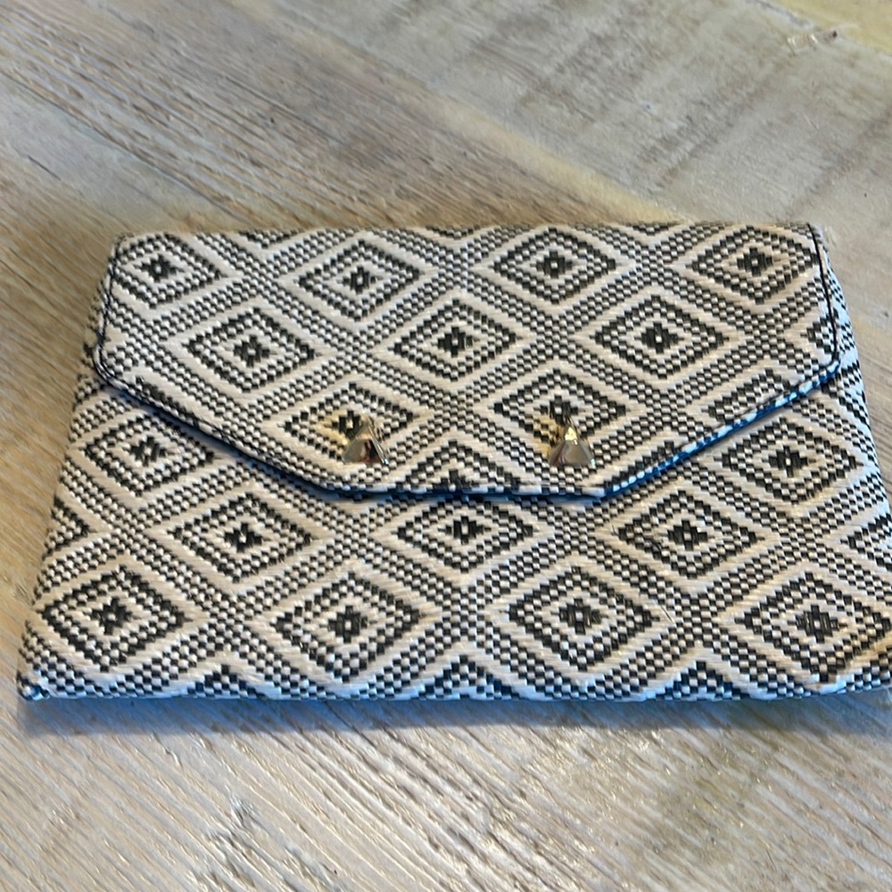 Stella and Dot clutch